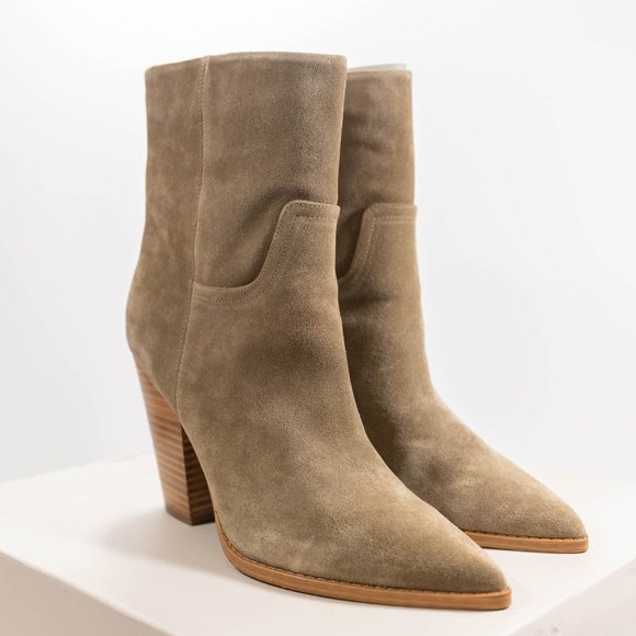 marc fisher ltd devin